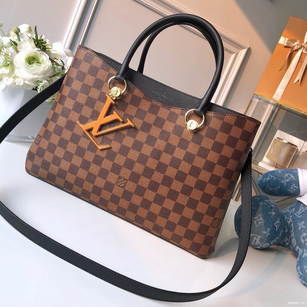 WIS RIVERSIDE Vuitton Louis 0709